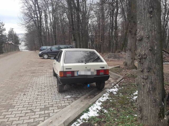Бежевый ВАЗ 2108, объемом двигателя 1.5 л и пробегом 1000 тыс. км за 50000 $, фото 1 на Automoto.ua
