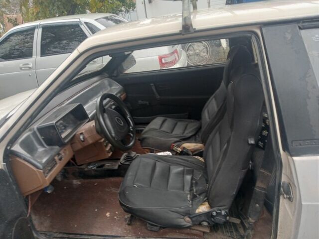 Бежевый ВАЗ 2108, объемом двигателя 0 л и пробегом 120 тыс. км за 671 $, фото 3 на Automoto.ua