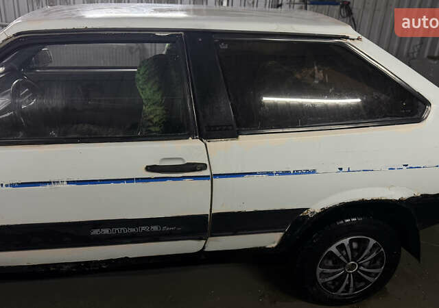 Бежевый ВАЗ 2108, объемом двигателя 1.5 л и пробегом 233 тыс. км за 500 $, фото 2 на Automoto.ua