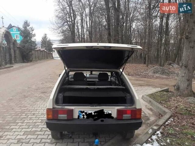 Бежевый ВАЗ 2108, объемом двигателя 1.5 л и пробегом 10 тыс. км за 1200 $, фото 4 на Automoto.ua