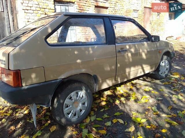 Бежевый ВАЗ 2108, объемом двигателя 1.3 л и пробегом 330 тыс. км за 570 $, фото 5 на Automoto.ua