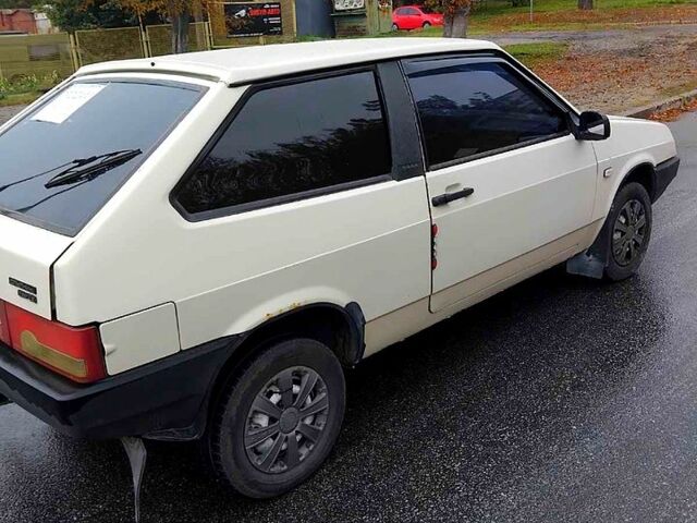 Бежевый ВАЗ 2108, объемом двигателя 1.5 л и пробегом 100 тыс. км за 900 $, фото 3 на Automoto.ua