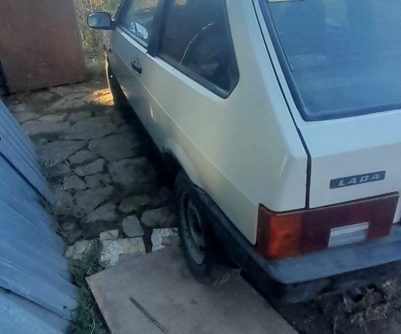 Бежевый ВАЗ 2108, объемом двигателя 1.5 л и пробегом 500 тыс. км за 750 $, фото 2 на Automoto.ua