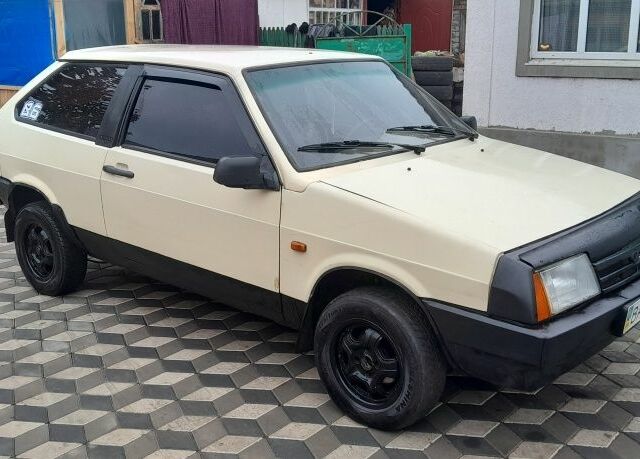 Бежевий ВАЗ 2108, об'ємом двигуна 1.5 л та пробігом 250 тис. км за 850 $, фото 3 на Automoto.ua