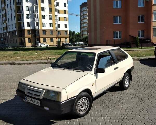 Бежевый ВАЗ 2108, объемом двигателя 1.1 л и пробегом 780 тыс. км за 990 $, фото 3 на Automoto.ua