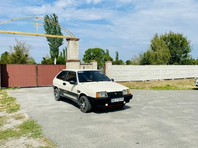 Бежевый ВАЗ 2108, объемом двигателя 1.3 л и пробегом 180 тыс. км за 1350 $, фото 3 на Automoto.ua