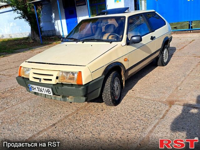 Бежевый ВАЗ 2108, объемом двигателя 1.5 л и пробегом 250 тыс. км за 750 $, фото 2 на Automoto.ua