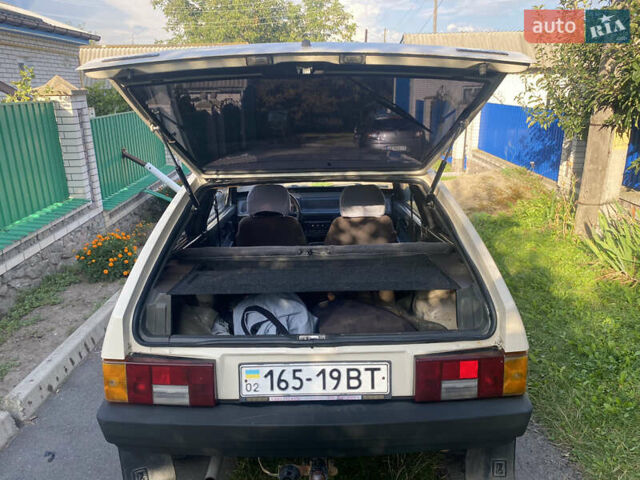 Бежевый ВАЗ 2108, объемом двигателя 1.3 л и пробегом 125 тыс. км за 1300 $, фото 12 на Automoto.ua