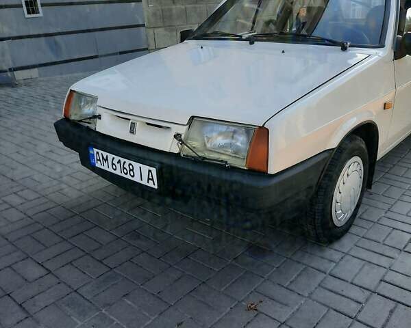 Бежевий ВАЗ 2108, об'ємом двигуна 1.1 л та пробігом 100 тис. км за 1650 $, фото 9 на Automoto.ua