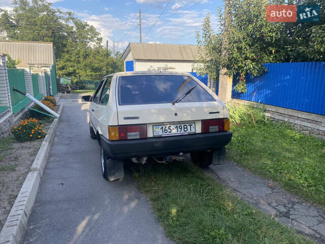 Бежевый ВАЗ 2108, объемом двигателя 1.3 л и пробегом 125 тыс. км за 1300 $, фото 6 на Automoto.ua