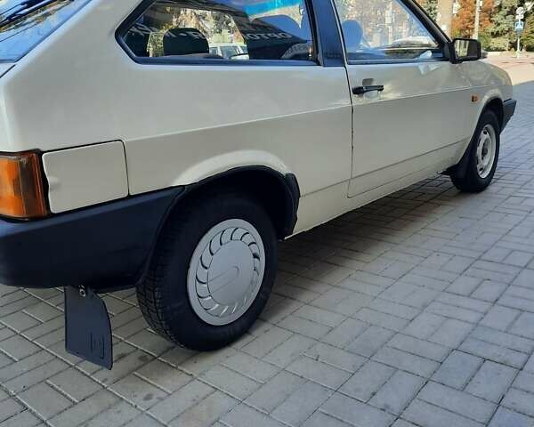 Бежевий ВАЗ 2108, об'ємом двигуна 1.1 л та пробігом 100 тис. км за 1650 $, фото 2 на Automoto.ua
