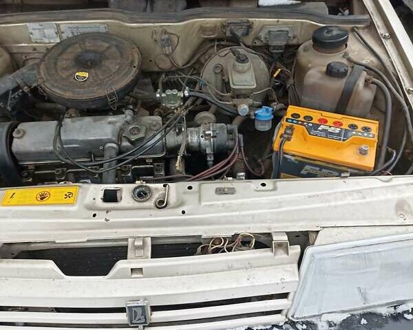 Бежевый ВАЗ 2108, объемом двигателя 1.5 л и пробегом 121 тыс. км за 1100 $, фото 13 на Automoto.ua