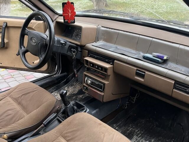 Бежевый ВАЗ 2108, объемом двигателя 1.5 л и пробегом 130 тыс. км за 455 $, фото 6 на Automoto.ua