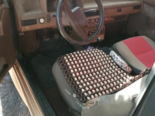 Бежевый ВАЗ 2108, объемом двигателя 1.3 л и пробегом 86 тыс. км за 832 $, фото 5 на Automoto.ua