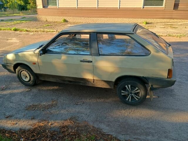 ВАЗ 2108 1987 у Кролевце на Automoto.ua Бежевий ВАЗ 2108, об'ємом двигуна 1.3 л та пробігом 100 тис. км за 800 $, фото 5 на Automoto.ua