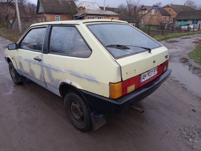 Бежевый ВАЗ 2108, объемом двигателя 1.3 л и пробегом 200 тыс. км за 391 $, фото 4 на Automoto.ua