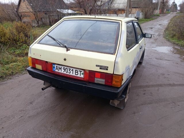 Бежевый ВАЗ 2108, объемом двигателя 1.3 л и пробегом 200 тыс. км за 391 $, фото 5 на Automoto.ua