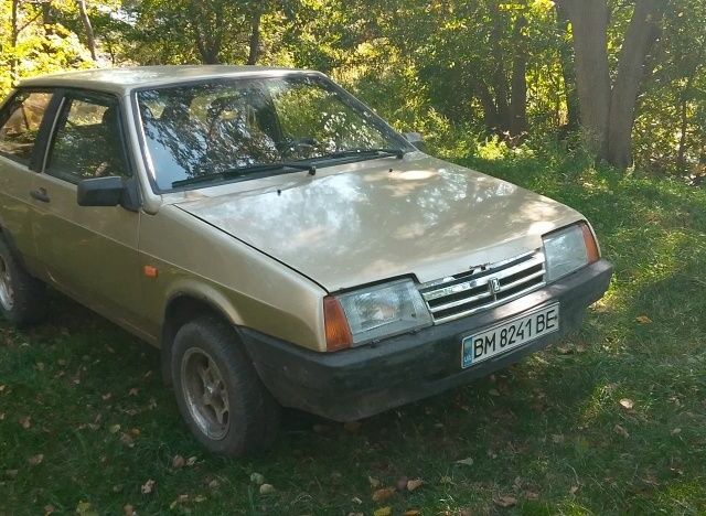 Бежевый ВАЗ 2108, объемом двигателя 1.3 л и пробегом 1 тыс. км за 800 $, фото 2 на Automoto.ua