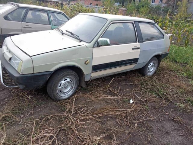 Бежевый ВАЗ 2108, объемом двигателя 0 л и пробегом 1 тыс. км за 377 $, фото 1 на Automoto.ua