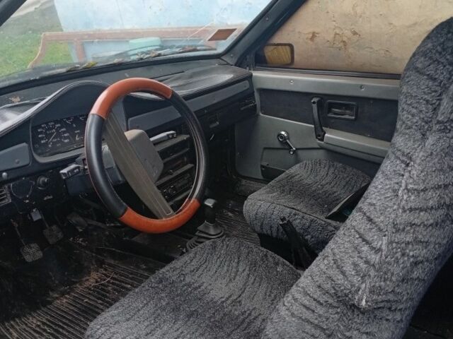 ВАЗ 2108 1985 у Львові на Automoto.ua Чорний ВАЗ 2108, об'ємом двигуна 1.3 л та пробігом 3 тис. км за 263 $, фото 3 на Automoto.ua