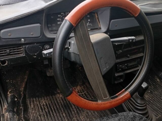 ВАЗ 2108 1985 у Львові на Automoto.ua Чорний ВАЗ 2108, об'ємом двигуна 1.3 л та пробігом 3 тис. км за 263 $, фото 1 на Automoto.ua