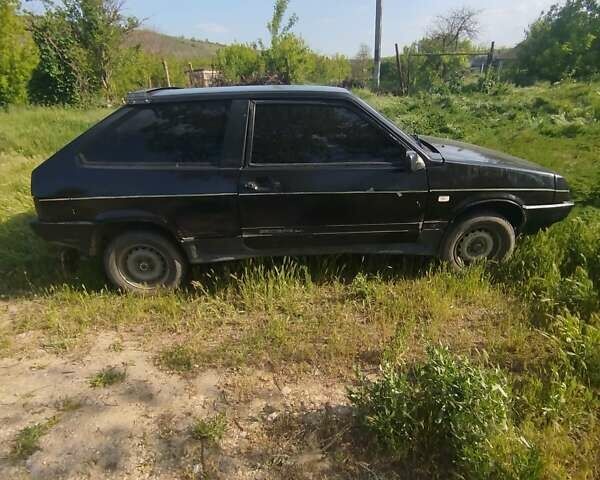 Черный ВАЗ 2108, объемом двигателя 1.3 л и пробегом 100 тыс. км за 650 $, фото 2 на Automoto.ua