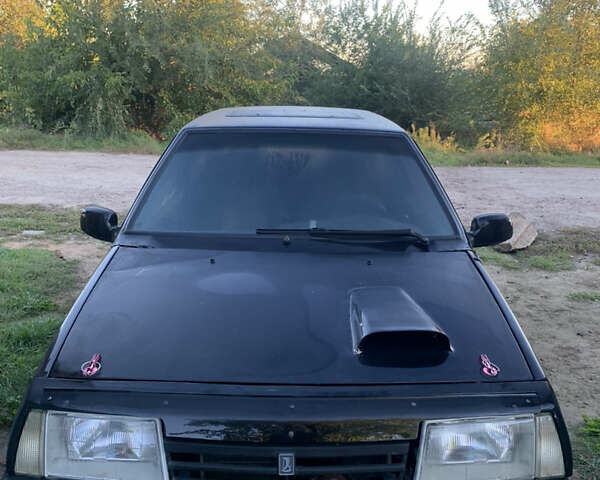 ВАЗ 2108 1988 в Николаеве на Automoto.ua Черный ВАЗ 2108, объемом двигателя 1.4 л и пробегом 100 тыс. км за 2000 $, фото 6 на Automoto.ua