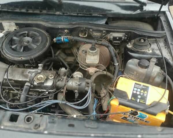 Черный ВАЗ 2108, объемом двигателя 1.3 л и пробегом 200 тыс. км за 1000 $, фото 4 на Automoto.ua