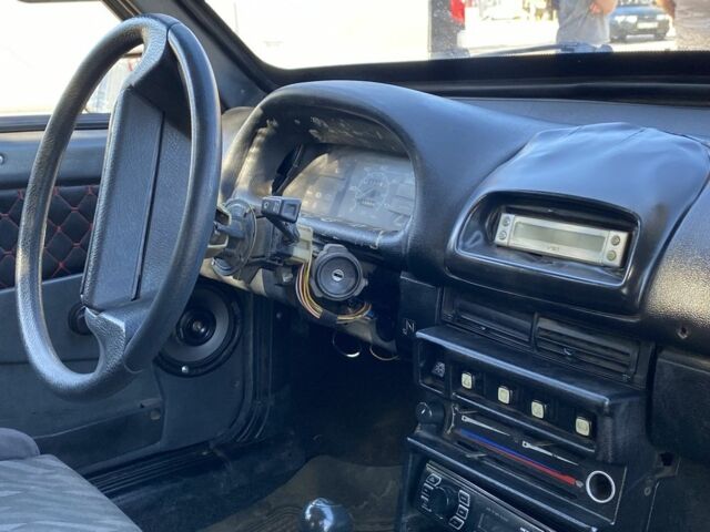 Чорний ВАЗ 2108, об'ємом двигуна 1.5 л та пробігом 200 тис. км за 510 $, фото 3 на Automoto.ua