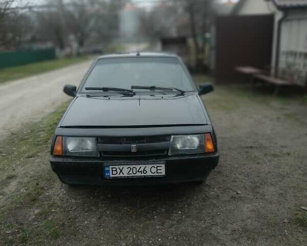 Черный ВАЗ 2108, объемом двигателя 1.3 л и пробегом 200 тыс. км за 1000 $, фото 2 на Automoto.ua