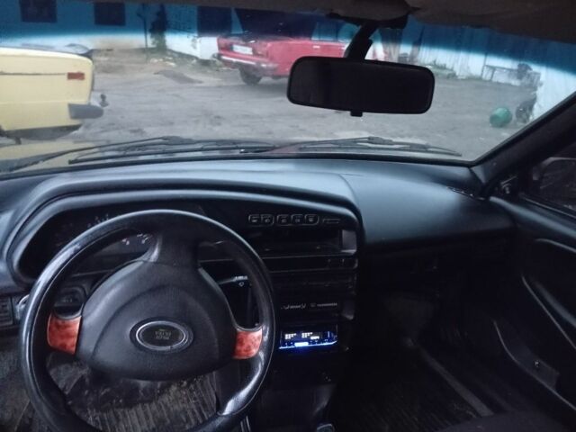 Черный ВАЗ 2108, объемом двигателя 1.5 л и пробегом 300 тыс. км за 950 $, фото 5 на Automoto.ua