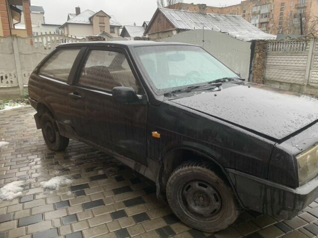 Черный ВАЗ 2108, объемом двигателя 1.5 л и пробегом 300 тыс. км за 473 $, фото 2 на Automoto.ua