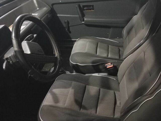 Черный ВАЗ 2108, объемом двигателя 1.3 л и пробегом 100 тыс. км за 1060 $, фото 4 на Automoto.ua