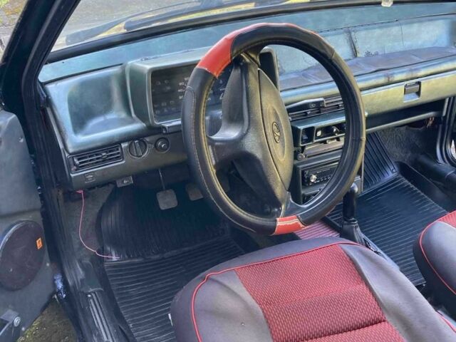 Черный ВАЗ 2108, объемом двигателя 1.5 л и пробегом 199 тыс. км за 679 $, фото 11 на Automoto.ua