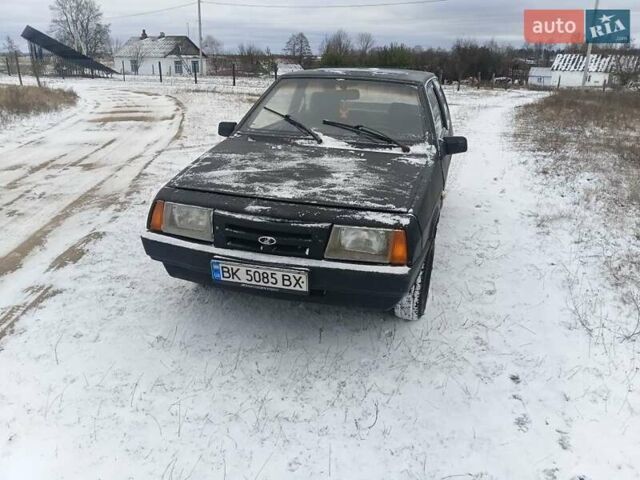 Чорний ВАЗ 2108, об'ємом двигуна 1.3 л та пробігом 247 тис. км за 550 $, фото 2 на Automoto.ua