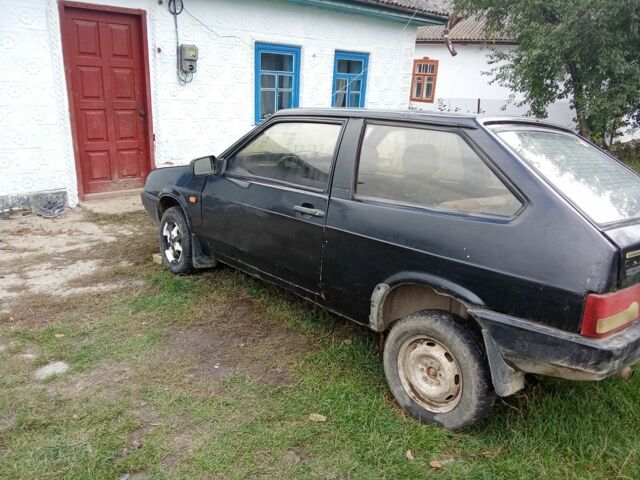 Черный ВАЗ 2108, объемом двигателя 1.5 л и пробегом 369 тыс. км за 577 $, фото 7 на Automoto.ua