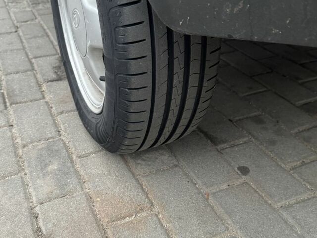 Черный ВАЗ 2108, объемом двигателя 1.5 л и пробегом 270 тыс. км за 1200 $, фото 5 на Automoto.ua