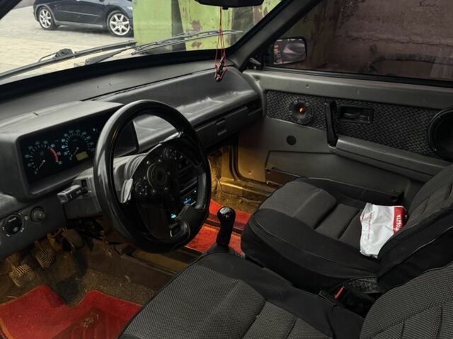 Черный ВАЗ 2108, объемом двигателя 1.5 л и пробегом 270 тыс. км за 1200 $, фото 3 на Automoto.ua