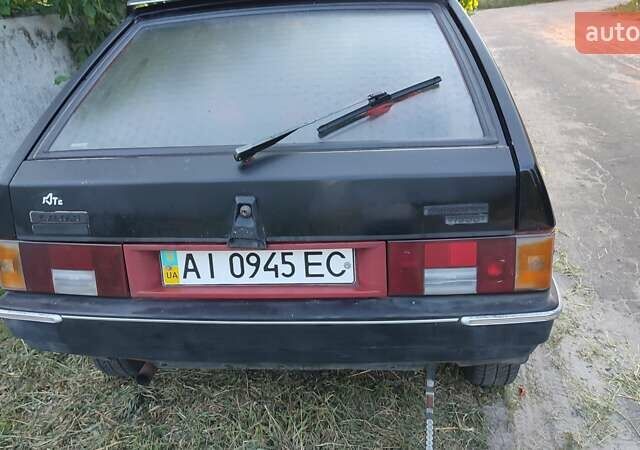 Черный ВАЗ 2108, объемом двигателя 1.5 л и пробегом 170 тыс. км за 900 $, фото 2 на Automoto.ua