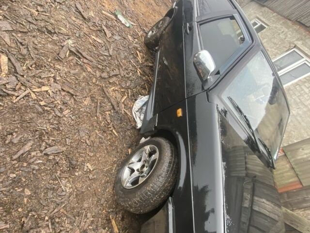 Черный ВАЗ 2108, объемом двигателя 1.5 л и пробегом 100 тыс. км за 591 $, фото 2 на Automoto.ua