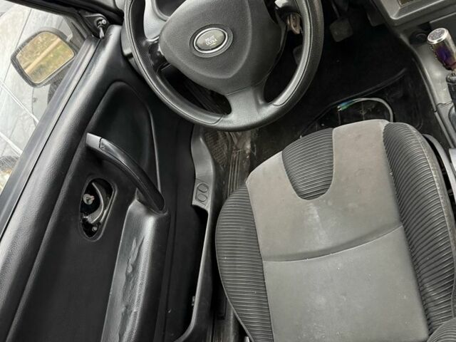 Черный ВАЗ 2108, объемом двигателя 1.6 л и пробегом 200 тыс. км за 1300 $, фото 5 на Automoto.ua