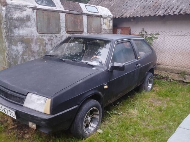 Черный ВАЗ 2108, объемом двигателя 0 л и пробегом 200 тыс. км за 500 $, фото 1 на Automoto.ua