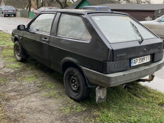 Черный ВАЗ 2108, объемом двигателя 1.3 л и пробегом 200 тыс. км за 500 $, фото 4 на Automoto.ua