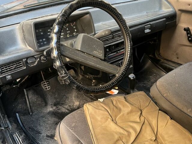 Черный ВАЗ 2108, объемом двигателя 1.3 л и пробегом 300 тыс. км за 650 $, фото 6 на Automoto.ua