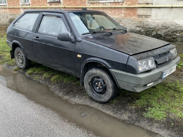 Черный ВАЗ 2108, объемом двигателя 1.3 л и пробегом 200 тыс. км за 500 $, фото 1 на Automoto.ua