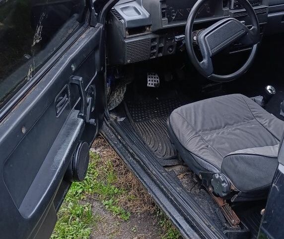 Черный ВАЗ 2108, объемом двигателя 0 л и пробегом 100 тыс. км за 400 $, фото 5 на Automoto.ua