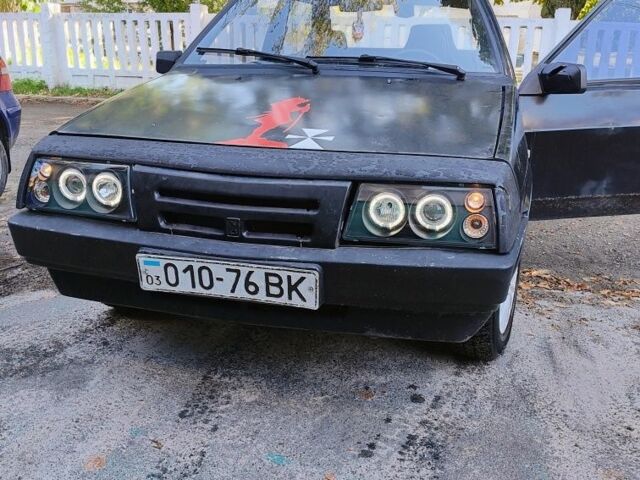 Черный ВАЗ 2108, объемом двигателя 1.5 л и пробегом 500 тыс. км за 899 $, фото 2 на Automoto.ua