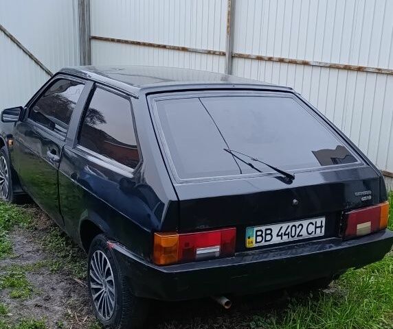 Черный ВАЗ 2108, объемом двигателя 0 л и пробегом 100 тыс. км за 400 $, фото 2 на Automoto.ua