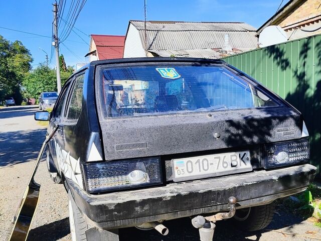 Черный ВАЗ 2108, объемом двигателя 1.5 л и пробегом 500 тыс. км за 899 $, фото 4 на Automoto.ua