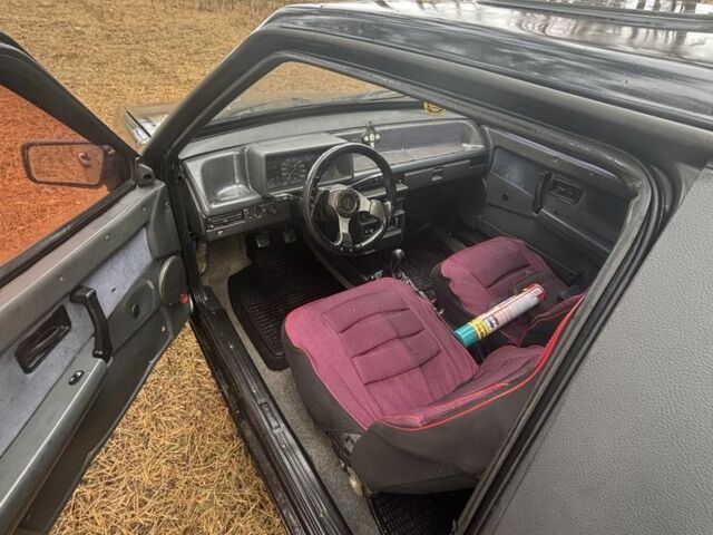 Черный ВАЗ 2108, объемом двигателя 1.5 л и пробегом 1 тыс. км за 950 $, фото 3 на Automoto.ua